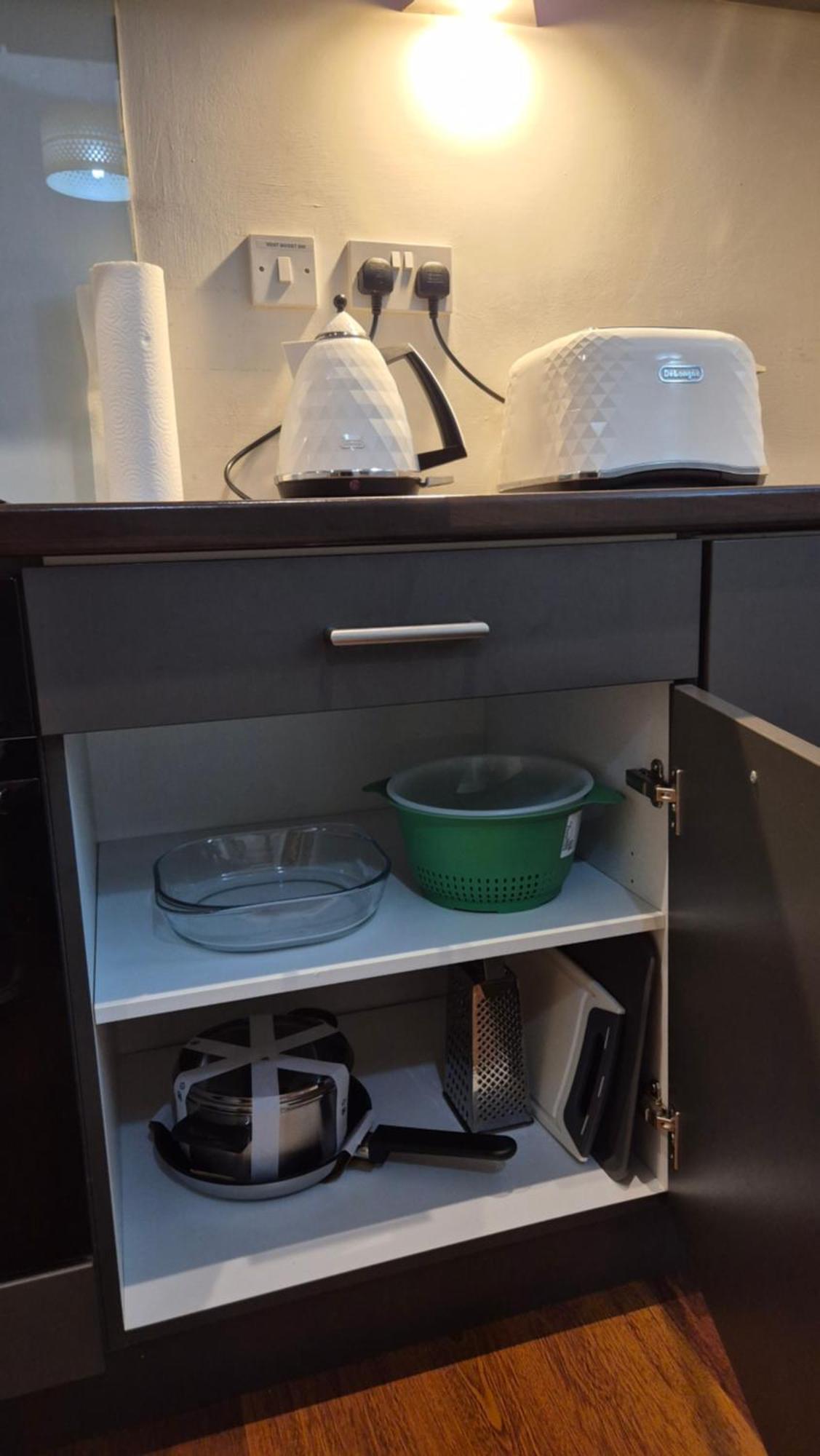 Appartement Cozy 1 Bedroom Apartment, Center, Free Wifi