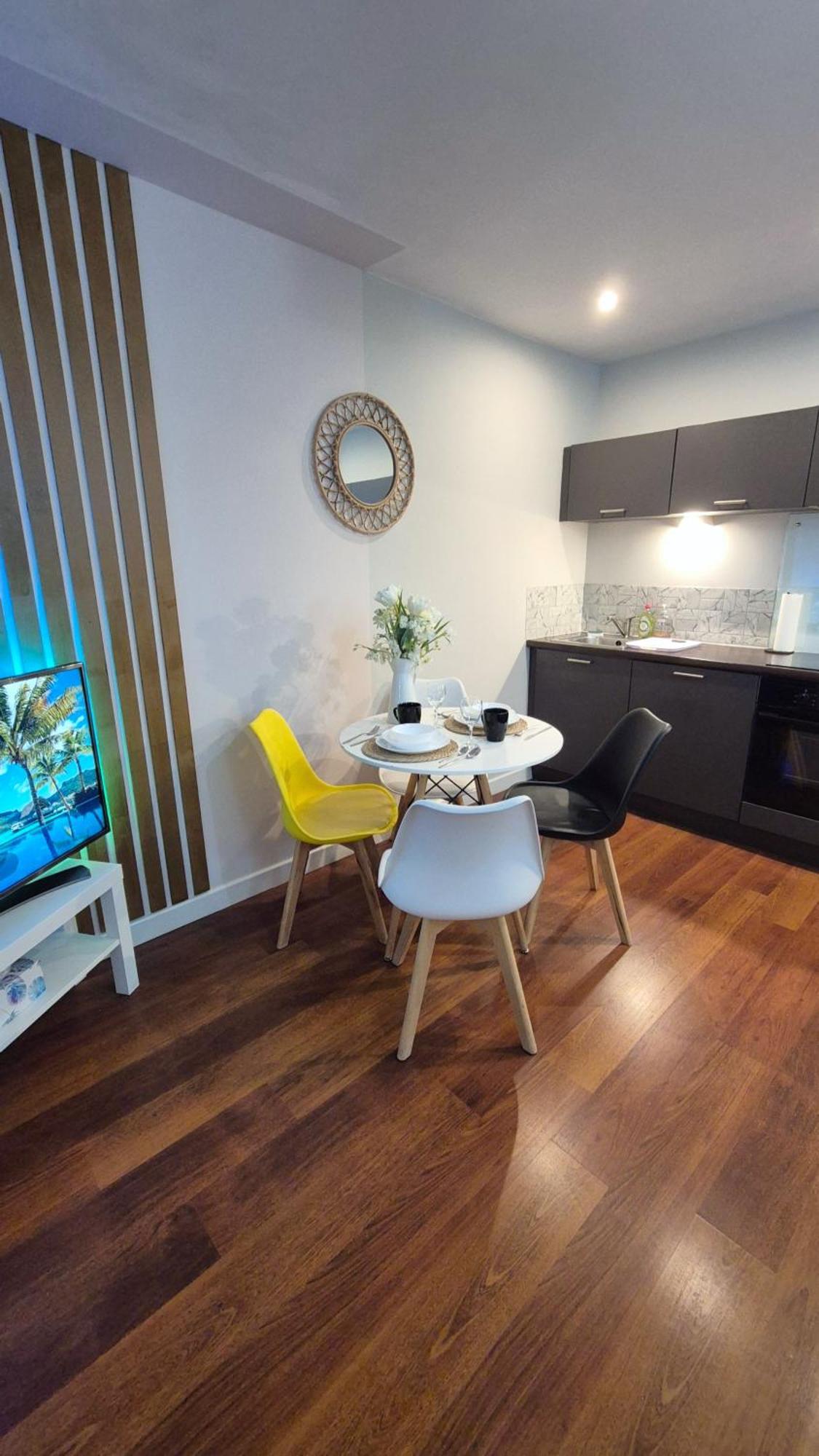 Appartement Cozy 1 Bedroom Apartment, Center, Free Wifi